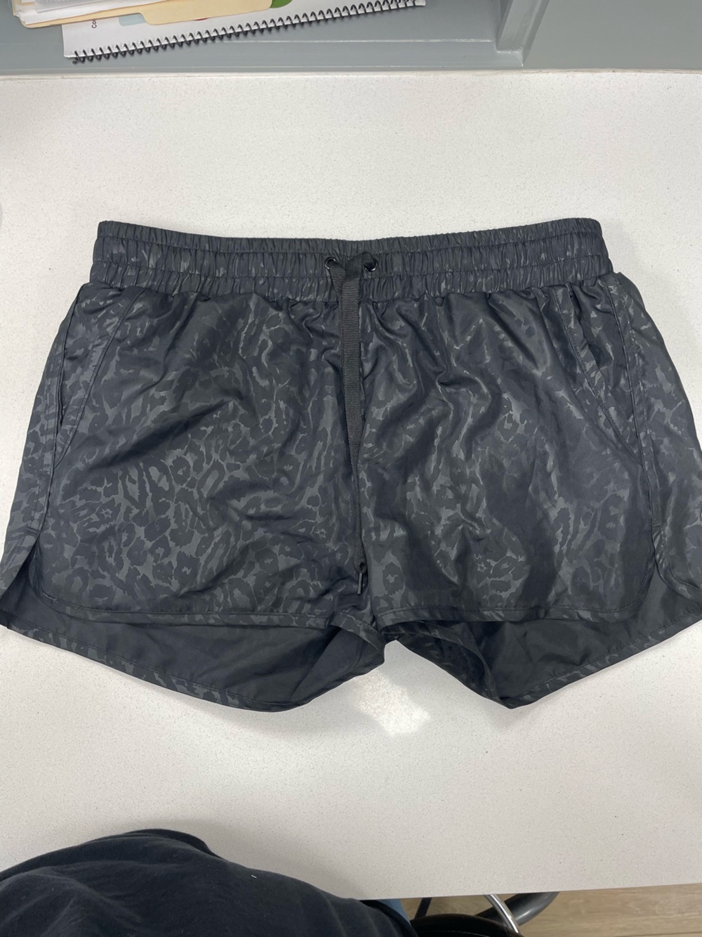 NWT ZYIA Women's Black Subtle Animal Print Athletic Shorts Sz Large Workout